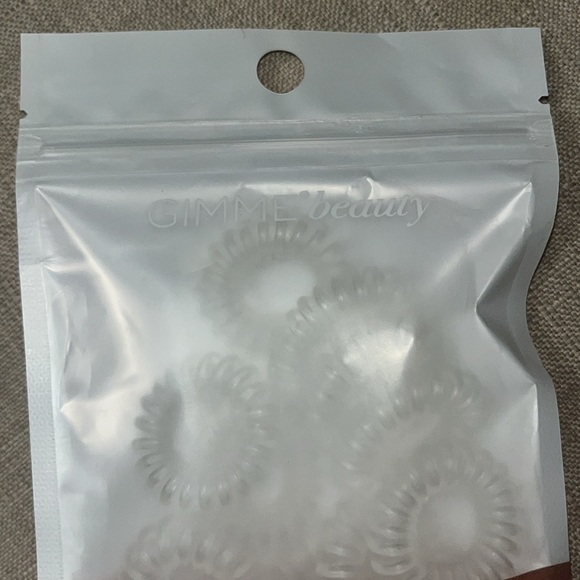 Gimme Beauty 10 Pack Clear Spiral Hair Coils. - Picture 2 of 6